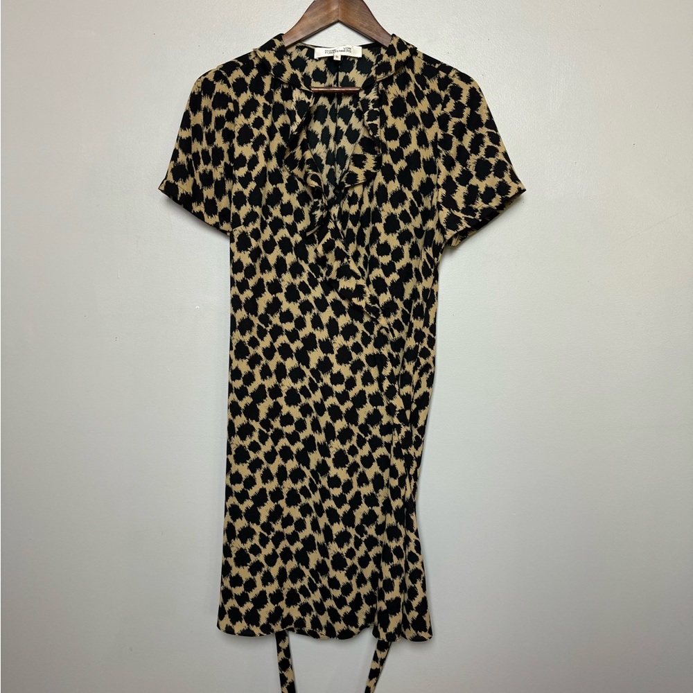 Diane Von Furstenberg Animal Print Wrap‎ Dress Medium